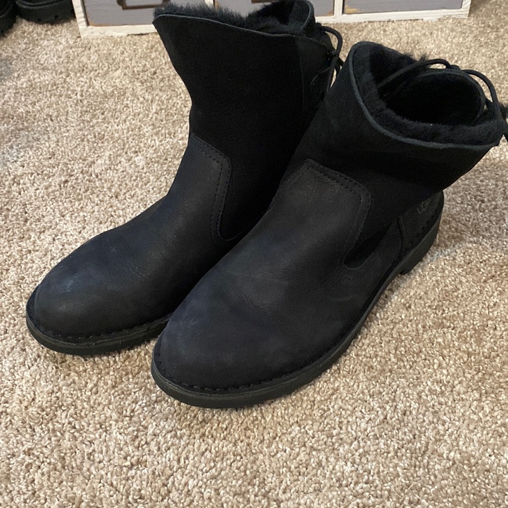 UGG Naiyah boots